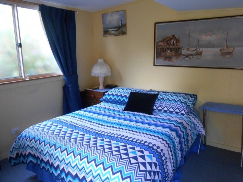 10 Banksia Avenue, Sandy Point VIC 3959