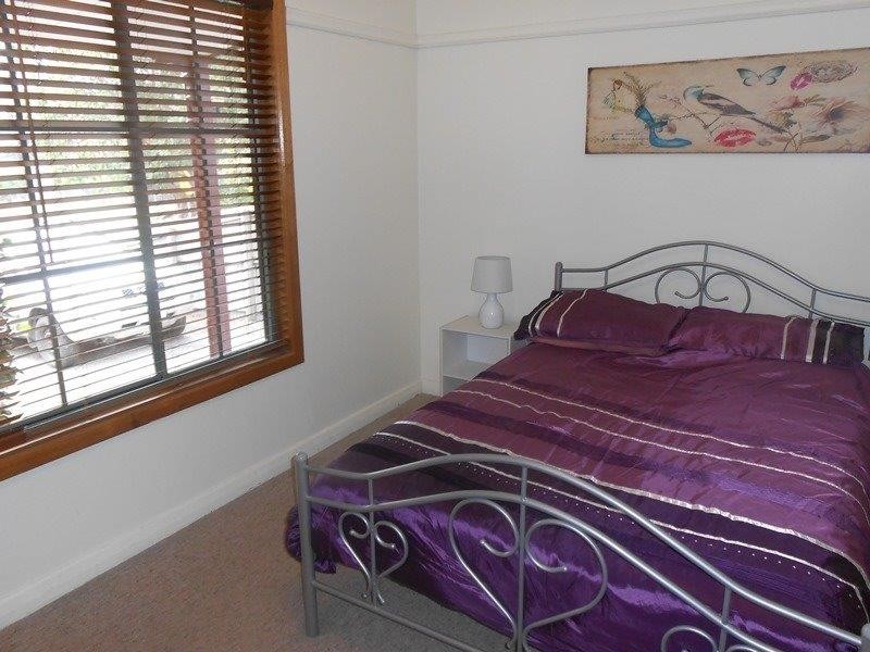 12 Main Street, Buffalo VIC 3958