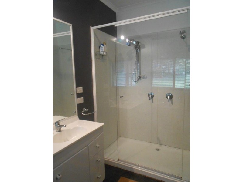 12 Main Street, Buffalo VIC 3958