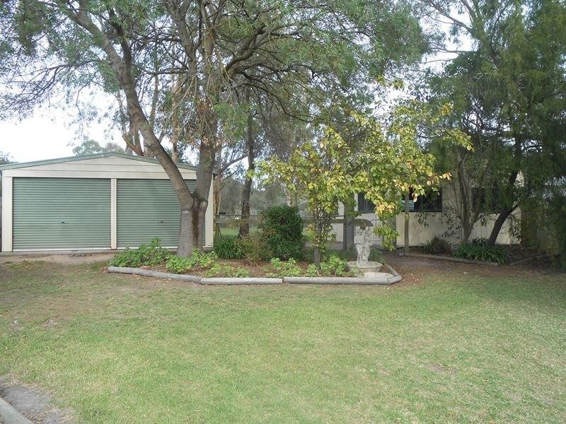 12 Main Street, Buffalo VIC 3958