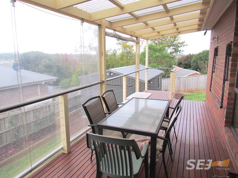 6 Grange Crescent, Warragul VIC 3820
