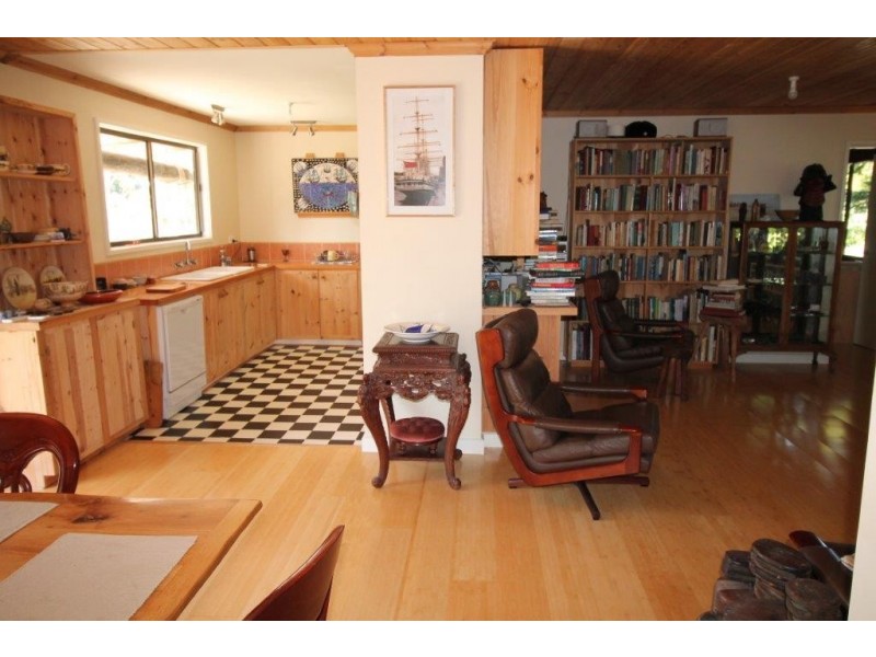 69 Old Waratah Road, Fish Creek VIC 3959