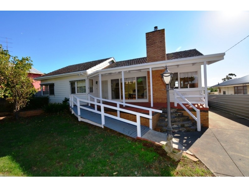 33 Shingler Street, Leongatha VIC 3953