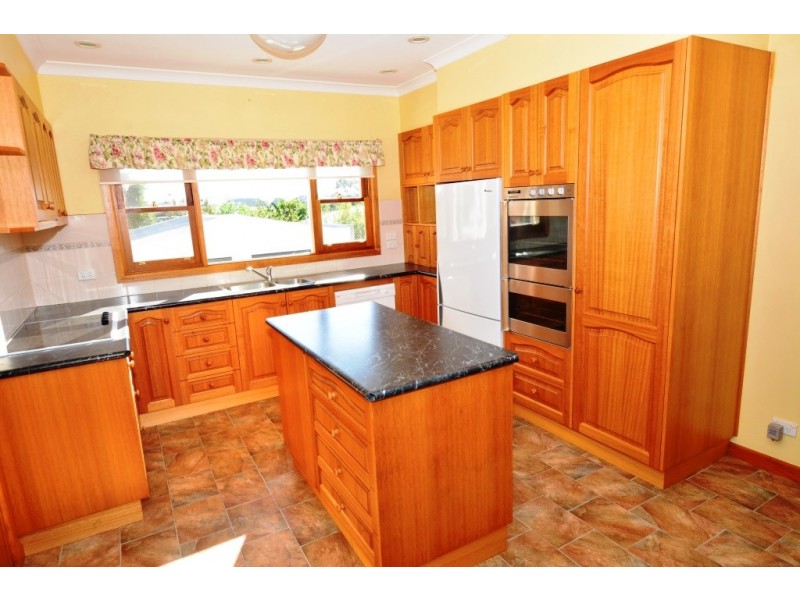 33 Shingler Street, Leongatha VIC 3953