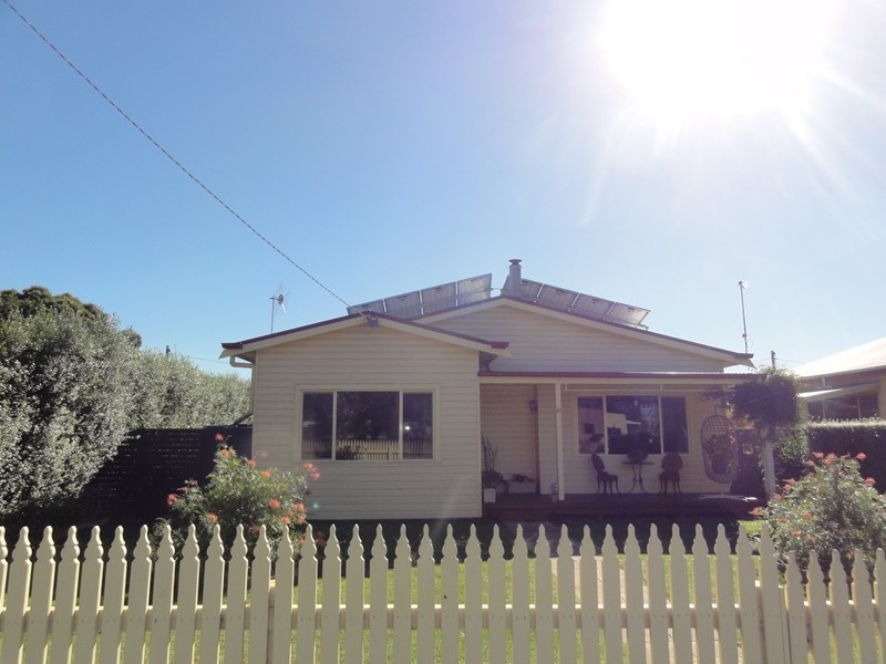 37 Main Street, Welshpool VIC 3966