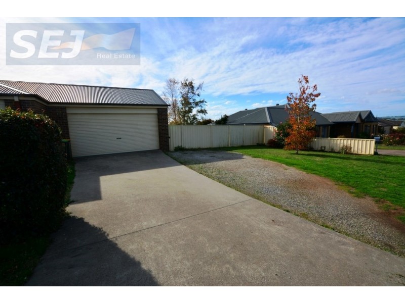 5 Carr Avenue, Leongatha VIC 3953