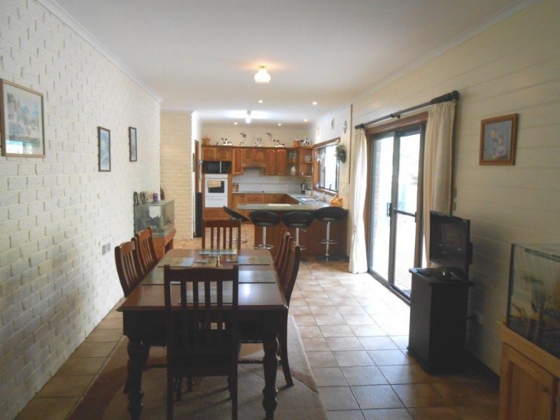 15 Gardiners Road, Foster VIC 3960