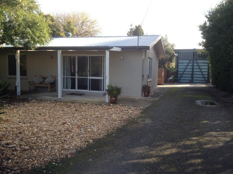 2 Dobson Street, Port Welshpool VIC 3965