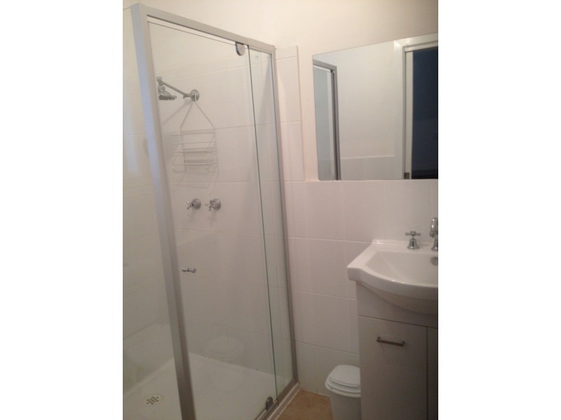 2 Dobson Street, Port Welshpool VIC 3965