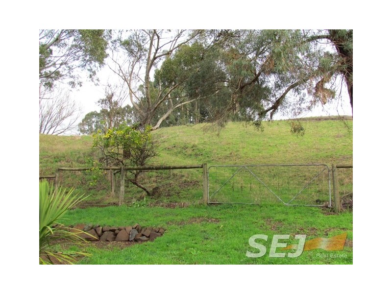 394 Weirs Road, Narracan VIC 3824