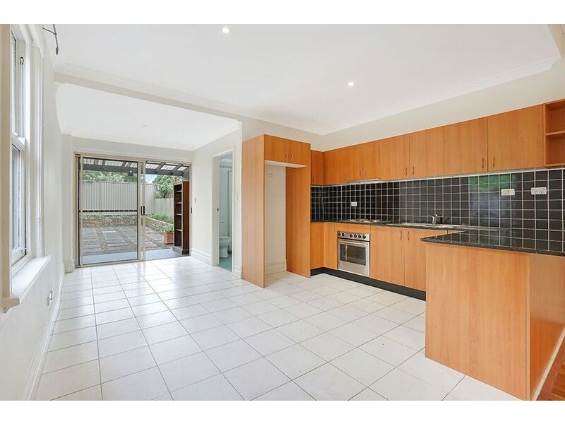 21 Frampton Avenue, Marrickville NSW 2204