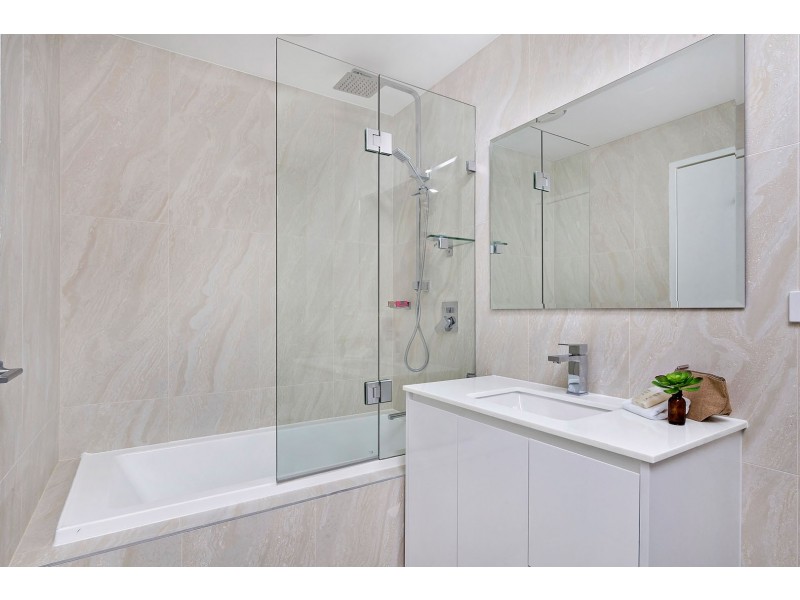 1002/30 Burelli Street, Wollongong NSW 2500