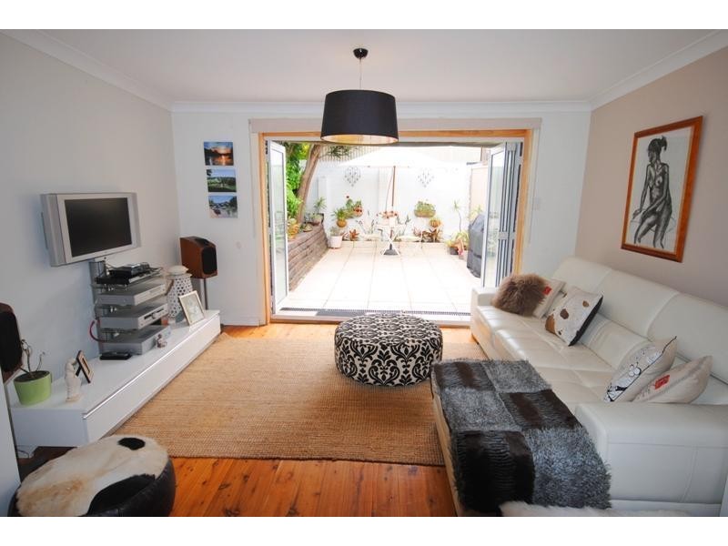 32 Francis Street, Enmore NSW 2042