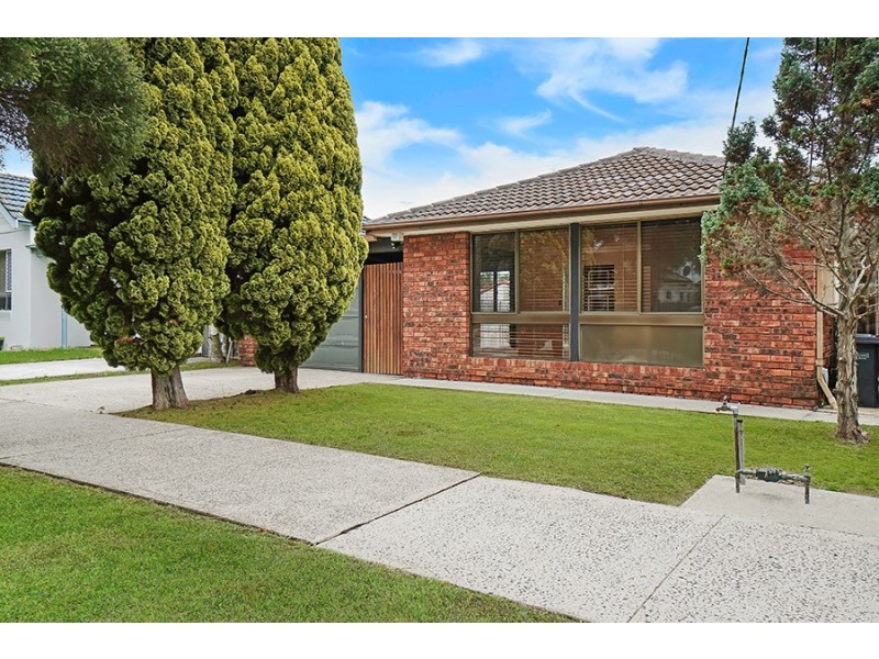17 Linthorn Avenue, Croydon Park NSW 2133
