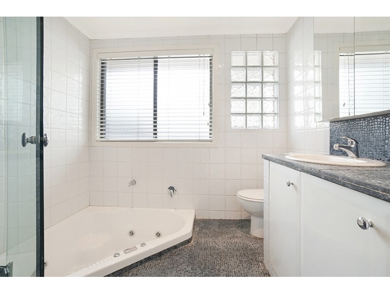 17 Linthorn Avenue, Croydon Park NSW 2133