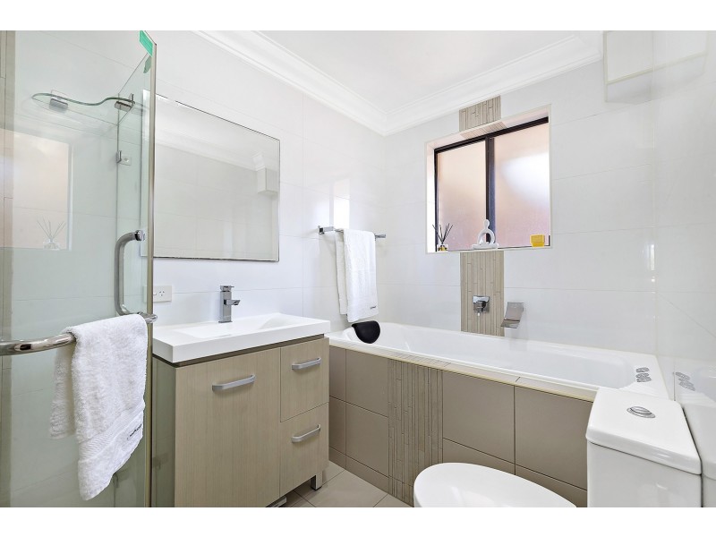 5/16 Gould Street, Campsie NSW 2194