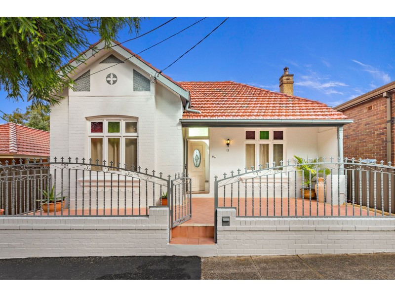 13 Yabsley Avenue, Marrickville NSW 2204