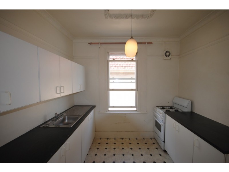 1/42 Newington Road, Marrickville NSW 2204