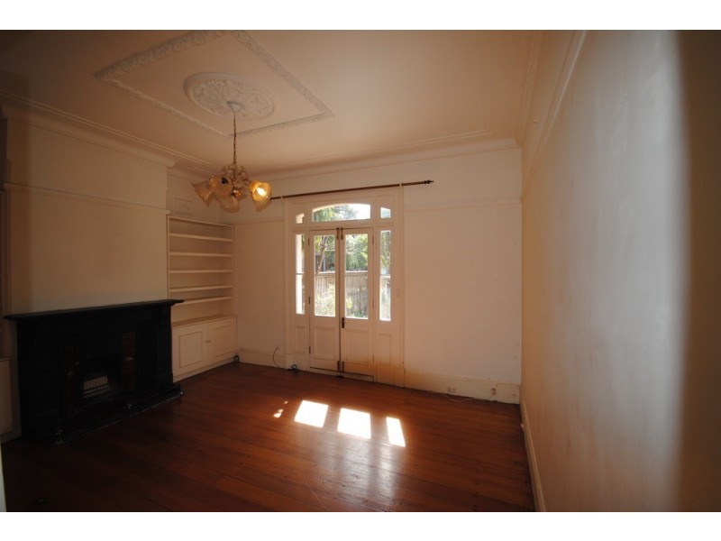 1/42 Newington Road, Marrickville NSW 2204