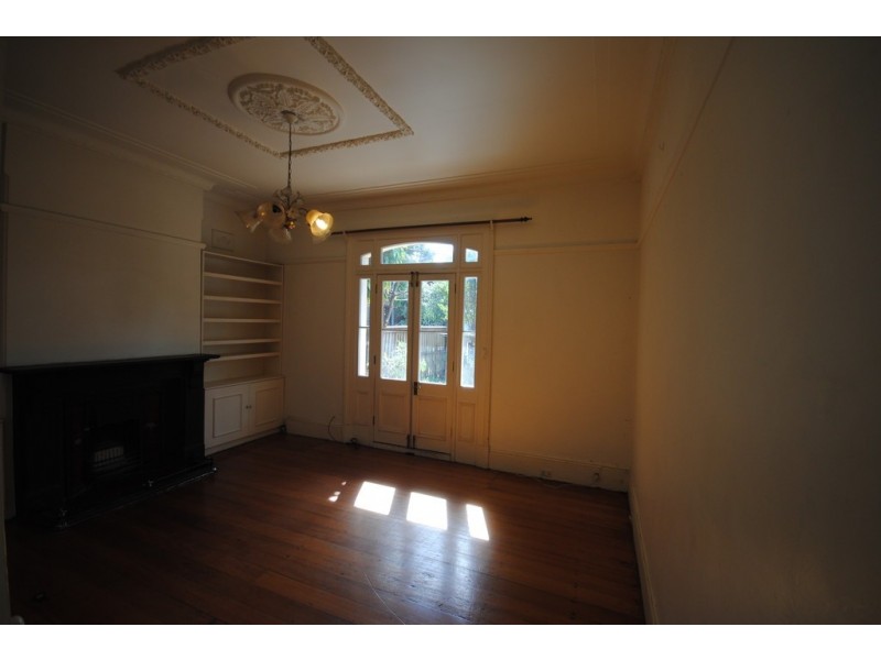 1/42 Newington Road, Marrickville NSW 2204