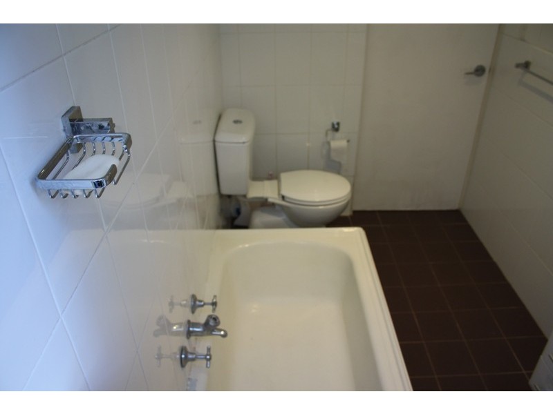 2/38 LIVINGSTONE RD, Petersham NSW 2049