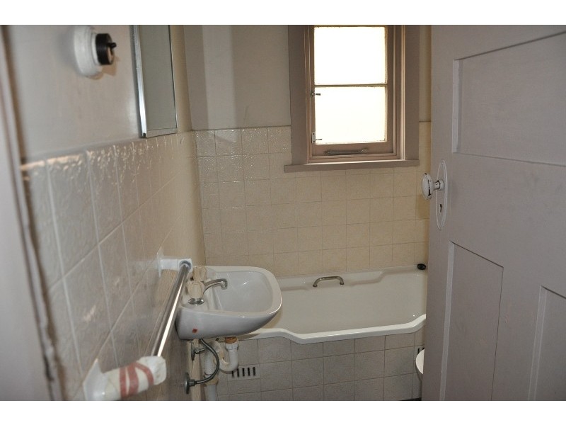 5 Russell St, Russell Lea NSW 2046