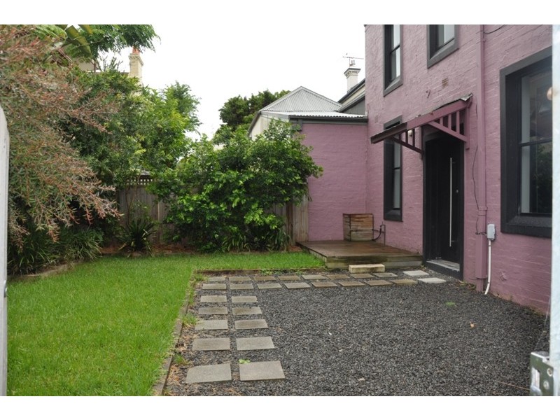 6 Short st, Enmore NSW 2042