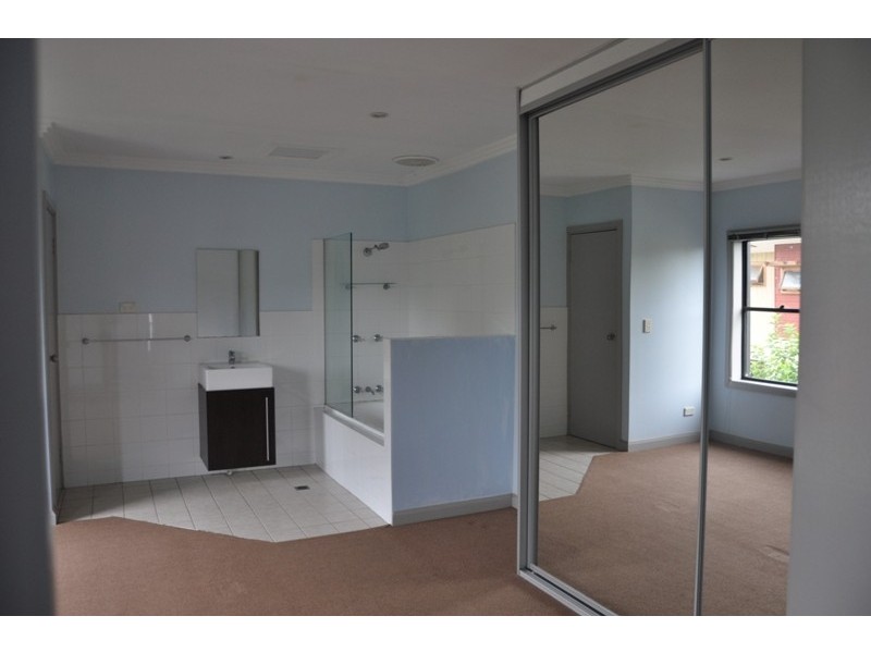 6 Short st, Enmore NSW 2042