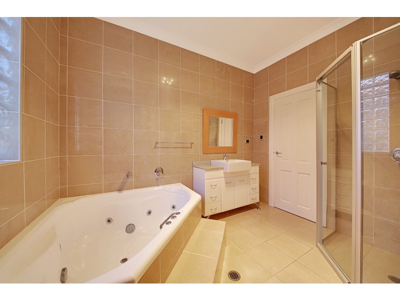 35 Hamel Cres, Earlwood NSW 2206