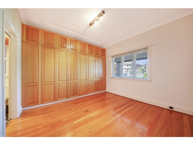 35 Hamel Cres, Earlwood NSW 2206