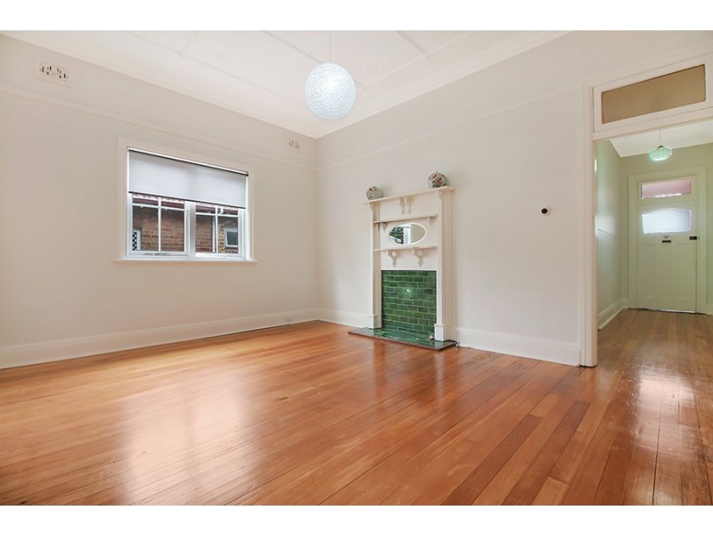 6 Wallace Street, Ashfield NSW 2131