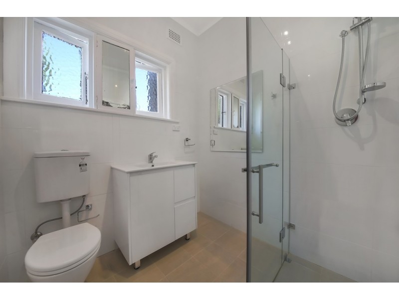 2/11 Burns Street, Petersham NSW 2049