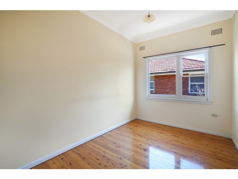 2 Pomroy Avenue, Earlwood NSW 2206