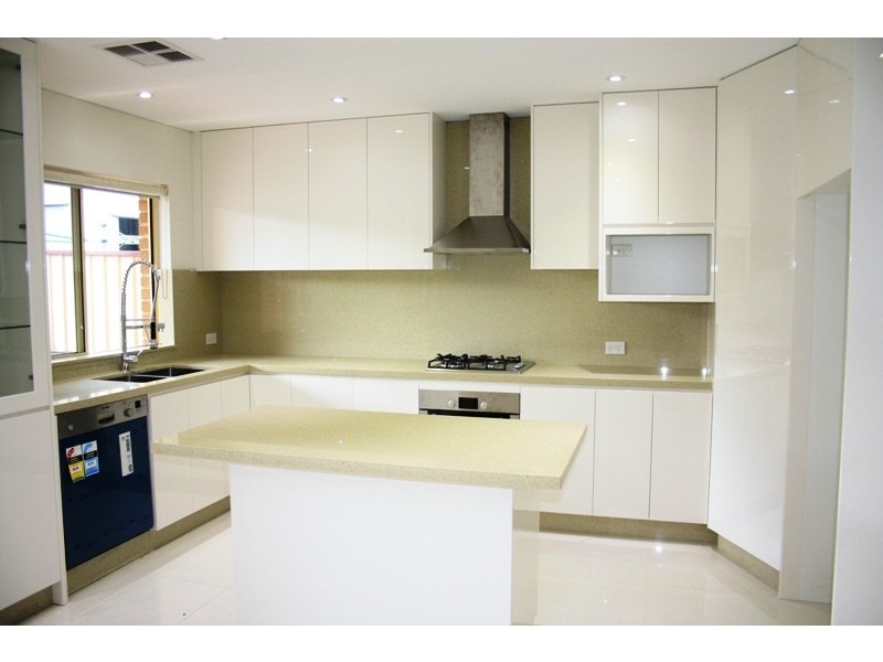 13 Onslow St, Canterbury NSW 2193