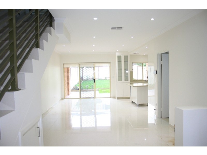 13 Onslow St, Canterbury NSW 2193