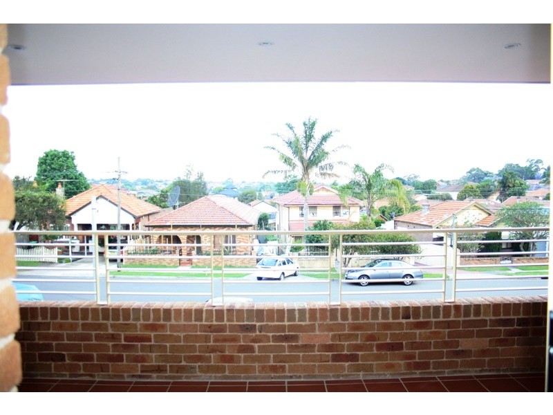 13 Onslow St, Canterbury NSW 2193