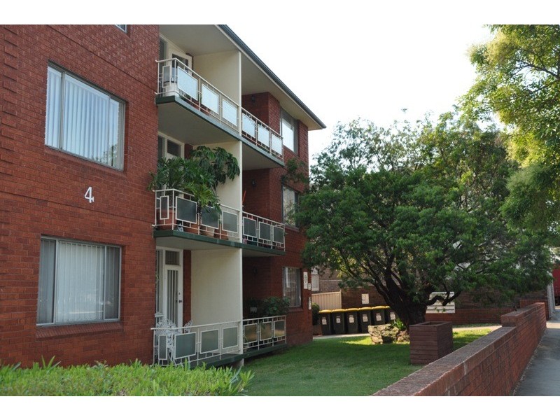 10/4 HUNTER, Lewisham NSW 2049