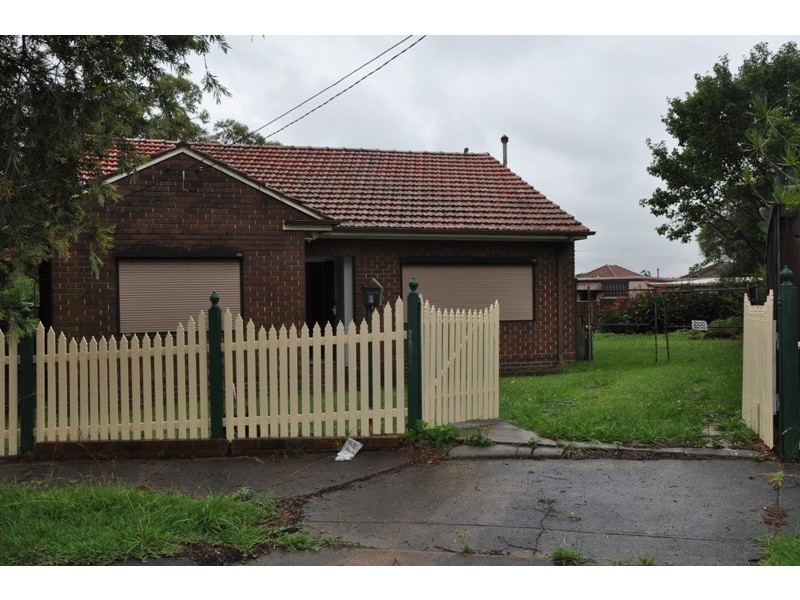 1 Price Avenue, Clemton Park NSW 2206