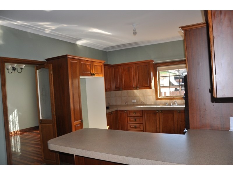 48 Forest  Rd, East Hills NSW 2213