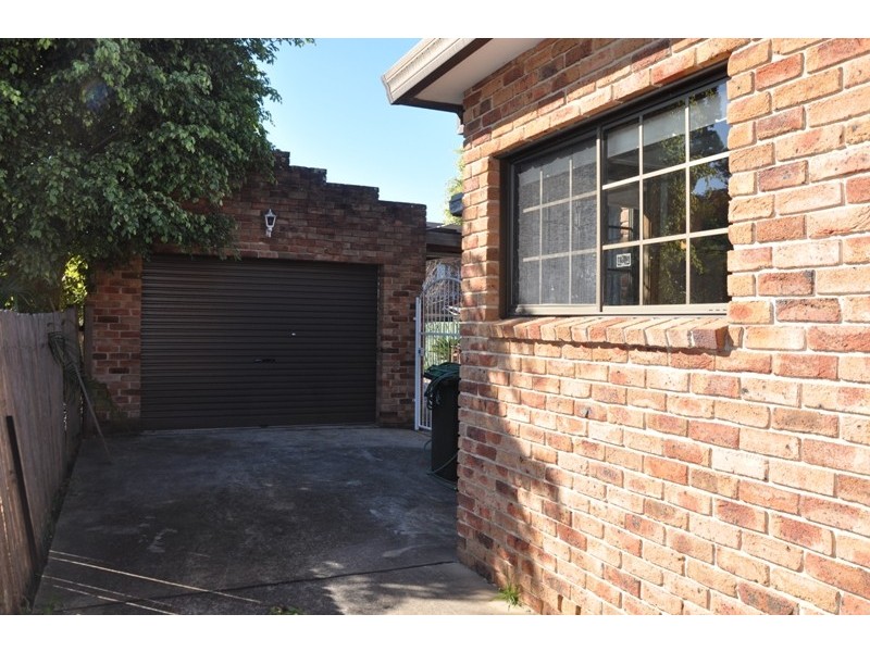48 Forest  Rd, East Hills NSW 2213