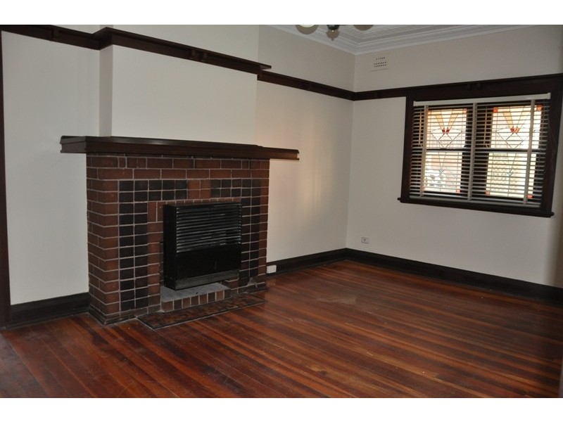 3/2A Sadlier Cres, Petersham NSW 2049