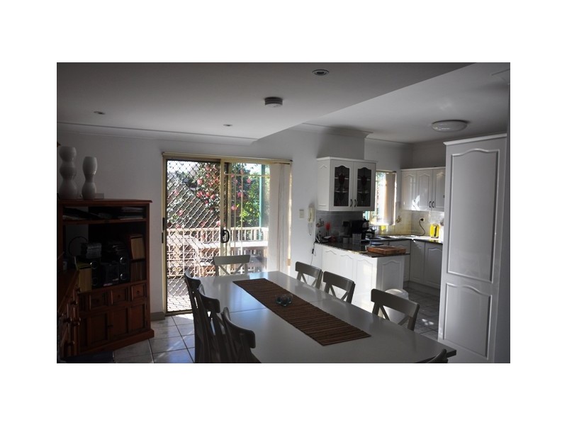 2/119 Windsor Road, Dulwich Hill NSW 2203