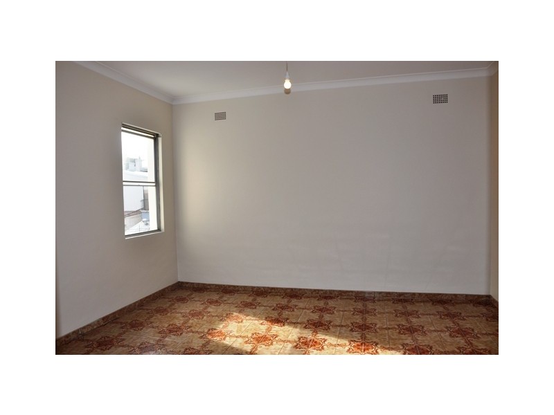 1/37 New Canterbury Road, Petersham NSW 2049