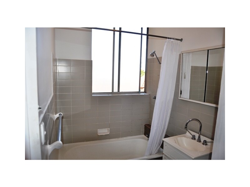 9/307 New Canterbury Road, Lewisham NSW 2049