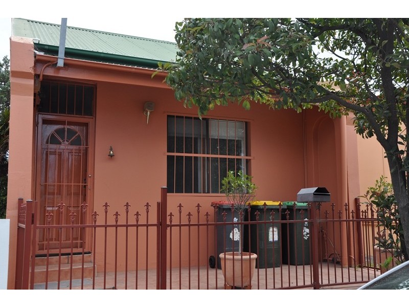 6 Sutherland Street, St Peters NSW 2044