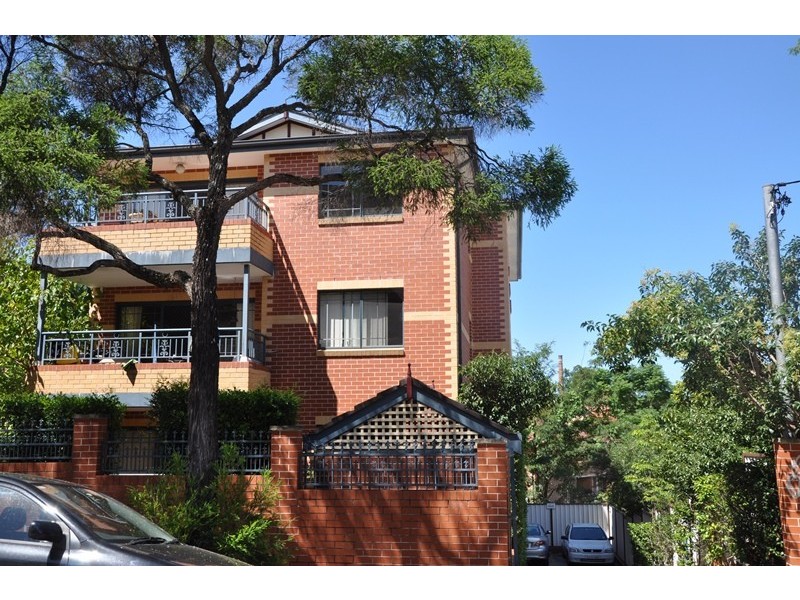 2/21 Glen Street, Marrickville NSW 2204