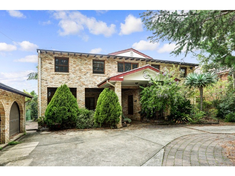 39 Lugarno Parade, Lugarno NSW 2210