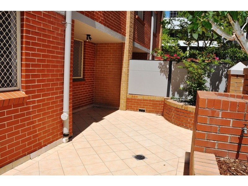 2 Bossley Terrace, Woolloomooloo NSW 2011