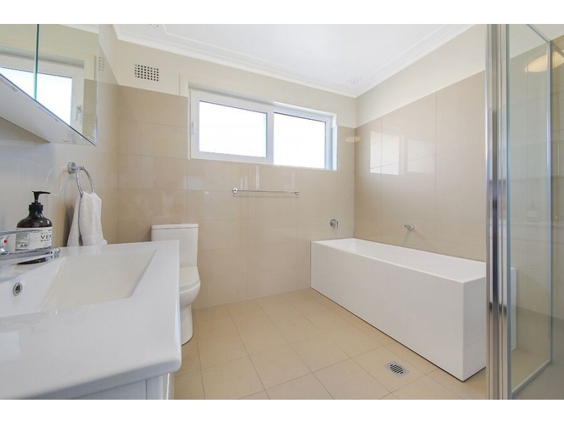 2/9 William Street, Marrickville NSW 2204