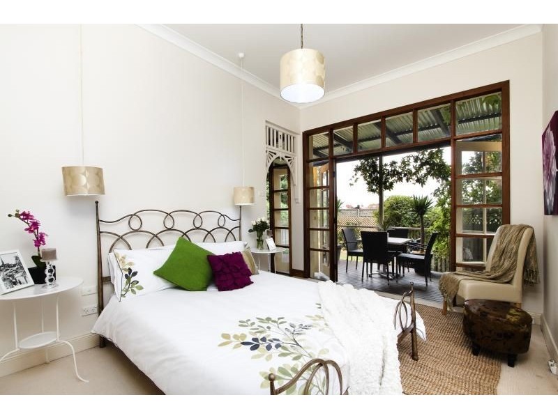 2/260 New Canterbury Road, Lewisham NSW 2049